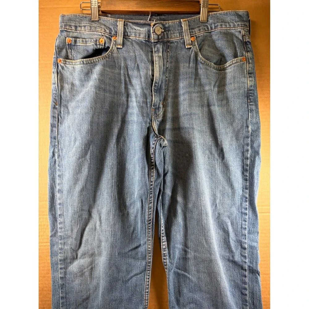 Levis 550 Relaxed Fit Tapered Leg Jeans Mens 33x28 Blue Denim Waterless Cotton